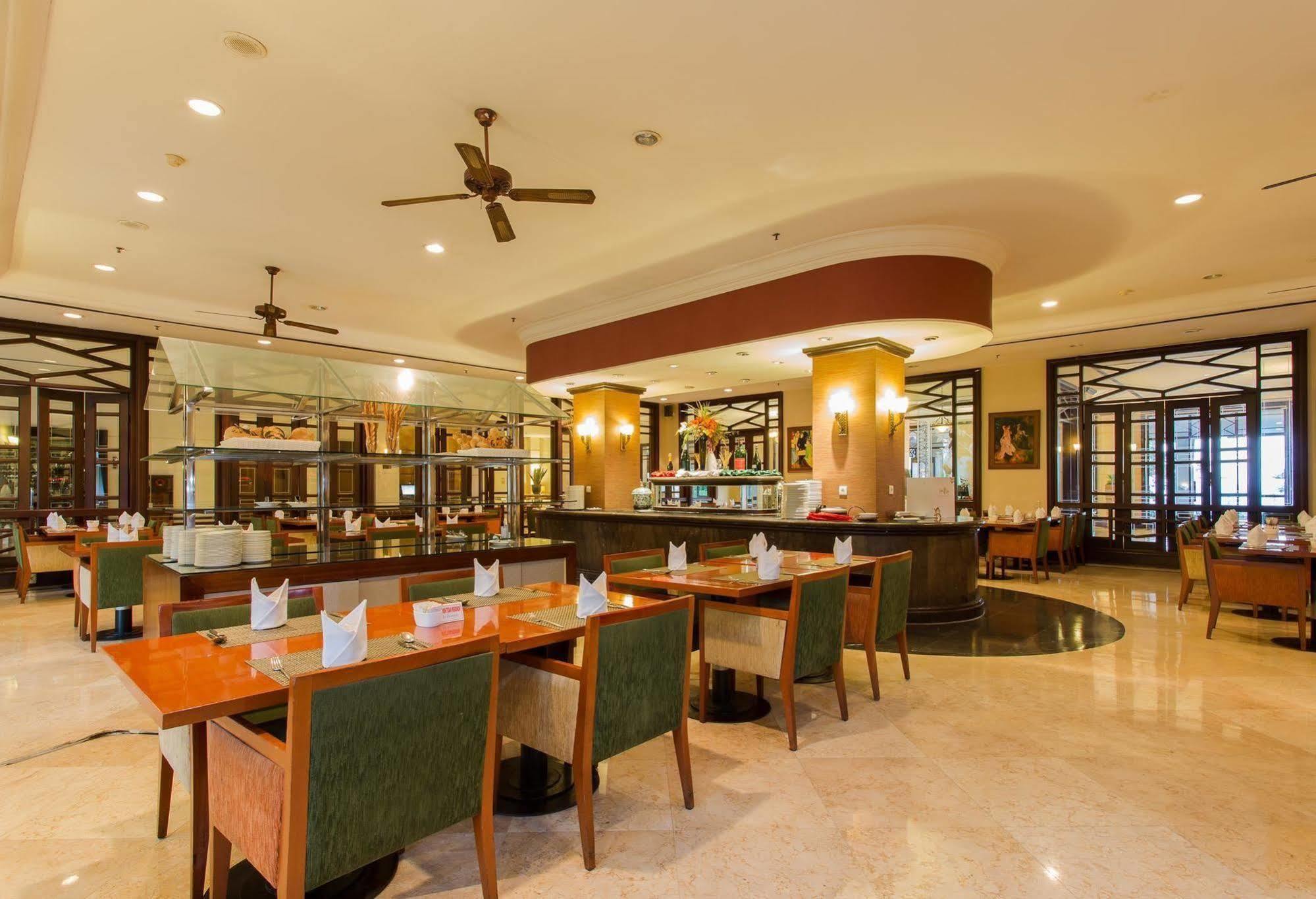 Le Grandeur Hotel Balikpapan Luaran gambar