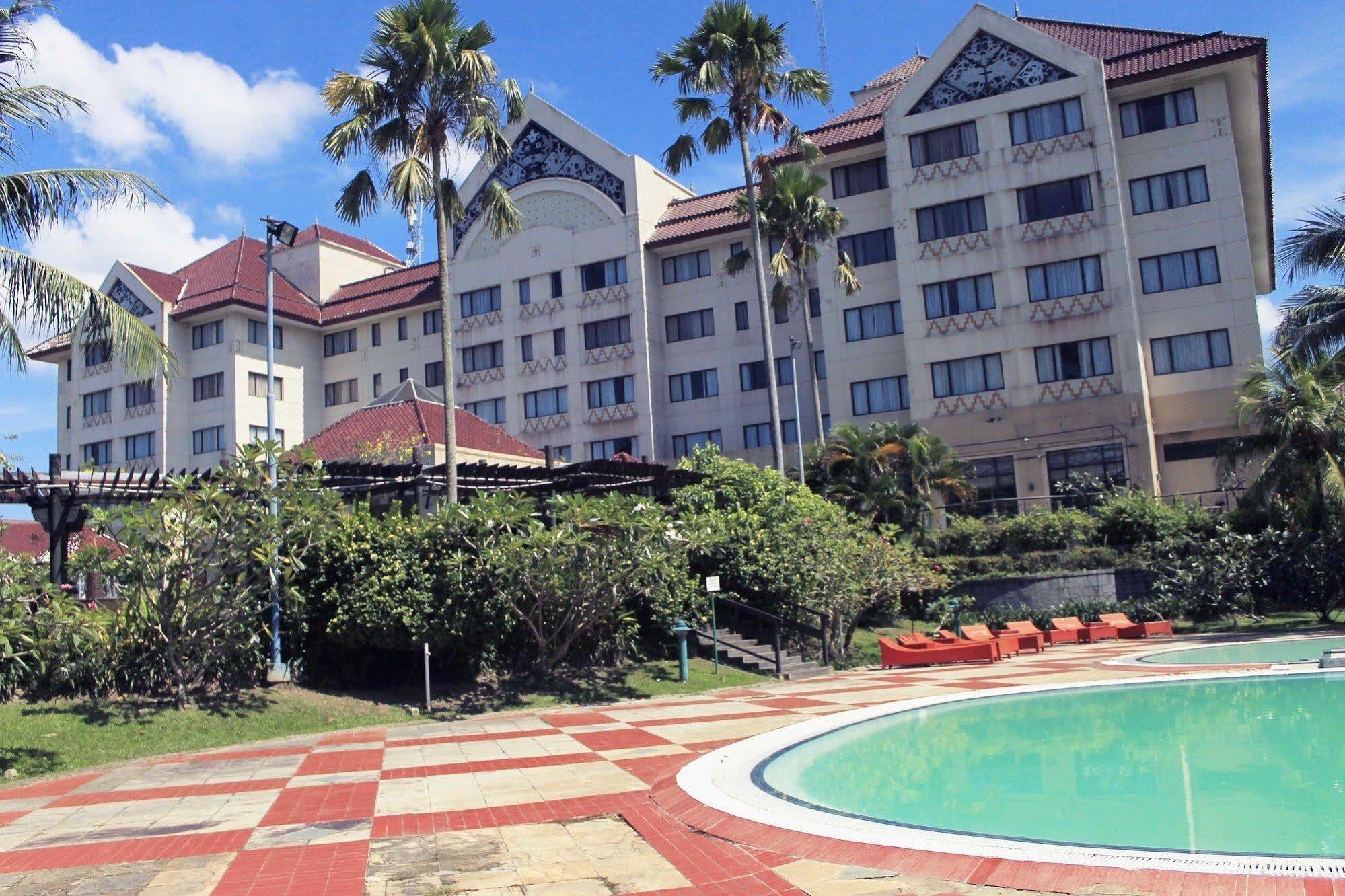 Le Grandeur Hotel Balikpapan Luaran gambar
